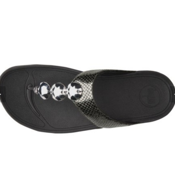 FITFLOPFitFlop Petra™ Toe-Thong Jewelled Sandals In Pewter Size 6 - Picture 2 of 12
